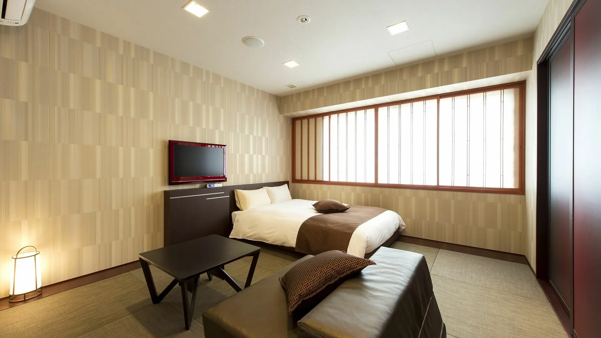 Village Kyōto Hotel